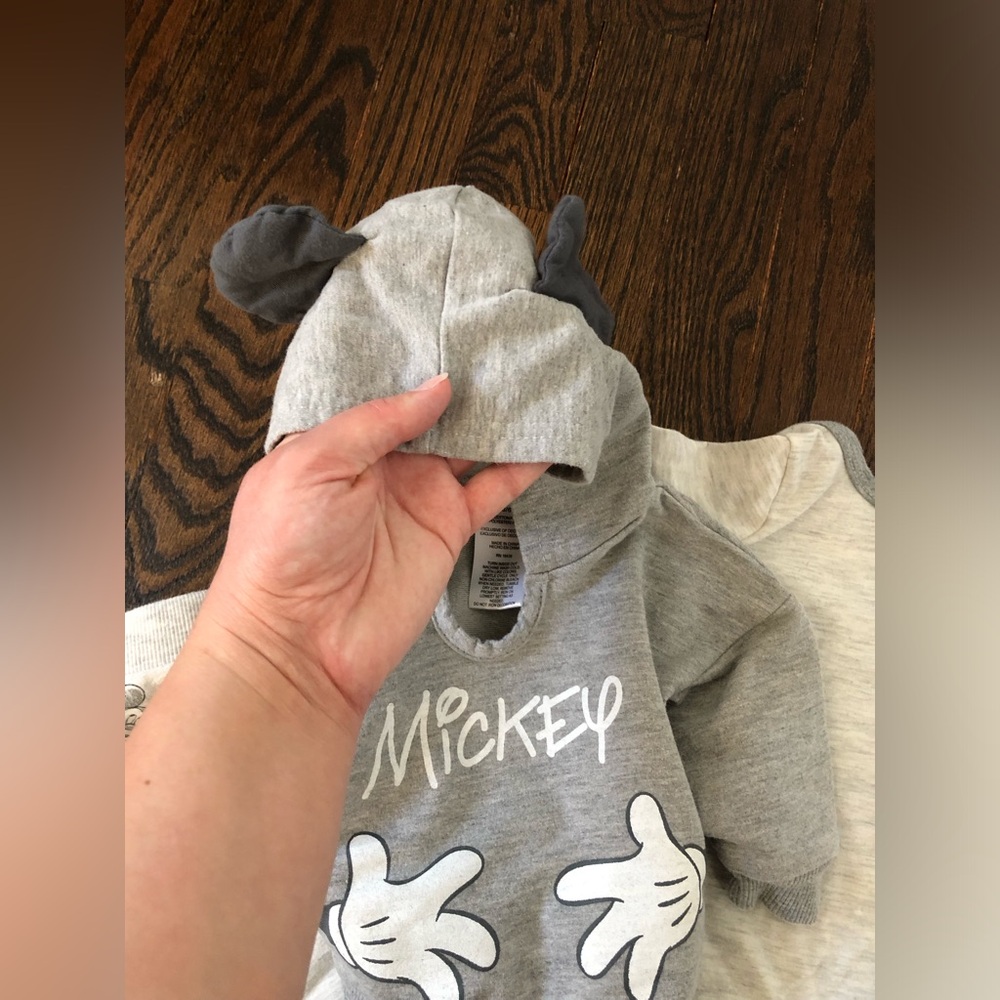 Disney Baby Boys 3-6M Gray 3-Piece Mickey Mouse Outfit w/Hooded Mickey Ears Set - Picture 9 of 9